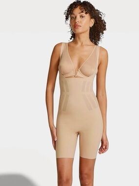 Commando Lux Control Body Short NWT